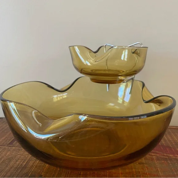 Vintage Amber Glass Anchor Hocking Chip & Dip Bowl🥨🍿 - Picture 10 of 11